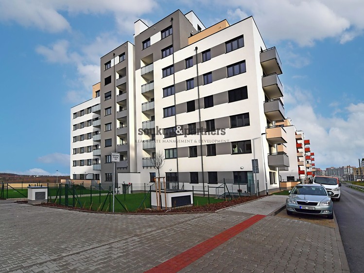 Pronájem bytu 2+kk 48 m² - foto 5