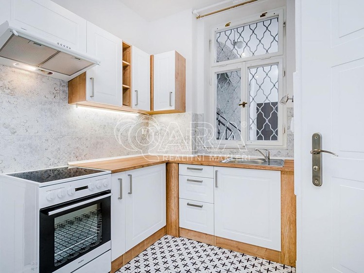Pronájem bytu 3+1 82 m² - foto 2