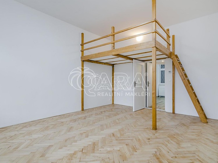 Pronájem bytu 3+1 82 m² - foto 5