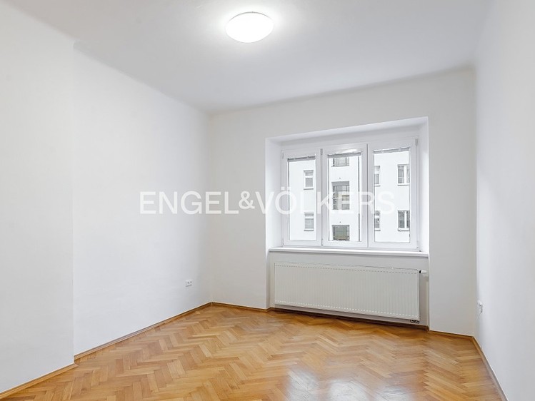 Pronájem bytu 3+kk 68 m² - foto 3