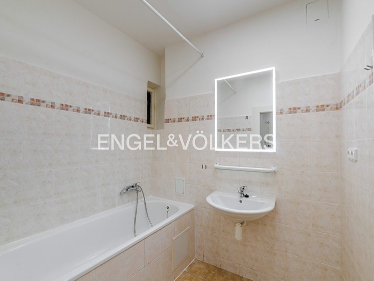 Pronájem bytu 3+kk 68 m² - foto 5