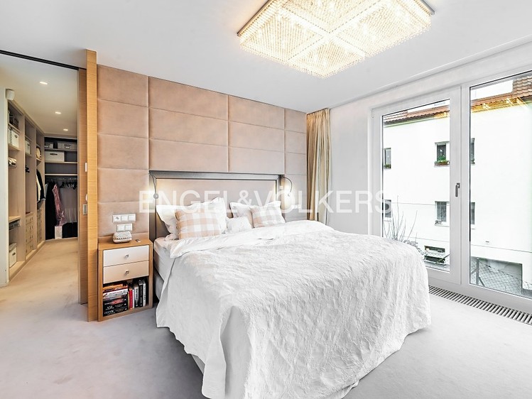 Pronájem bytu 3+kk 130 m² - foto 8