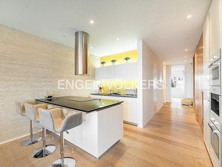 Pronájem bytu 3+kk 130 m² - foto 5