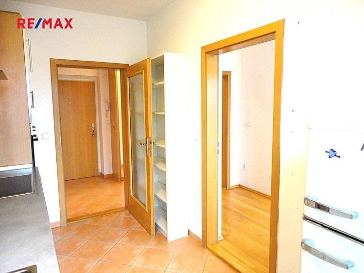 Pronájem bytu 2+1 55 m² - foto 5