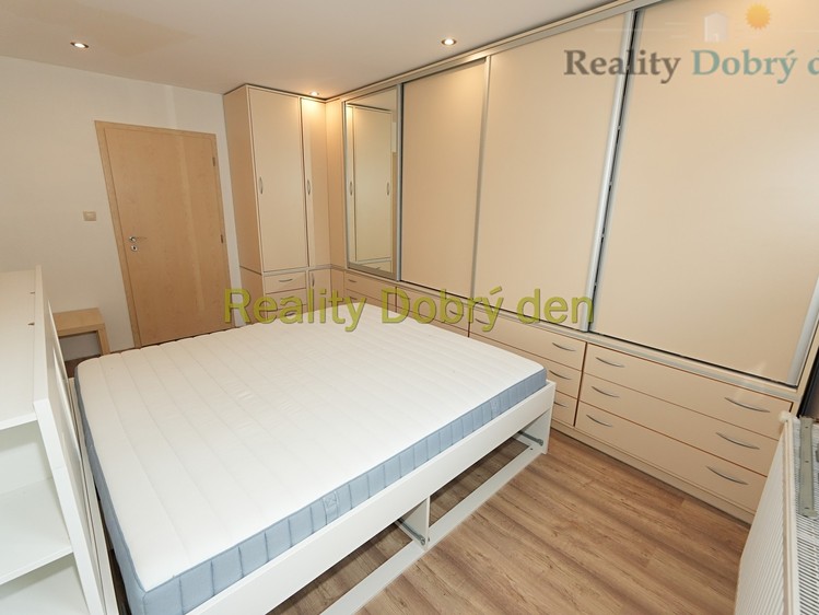 Pronájem bytu 2+kk 52 m² - foto 8