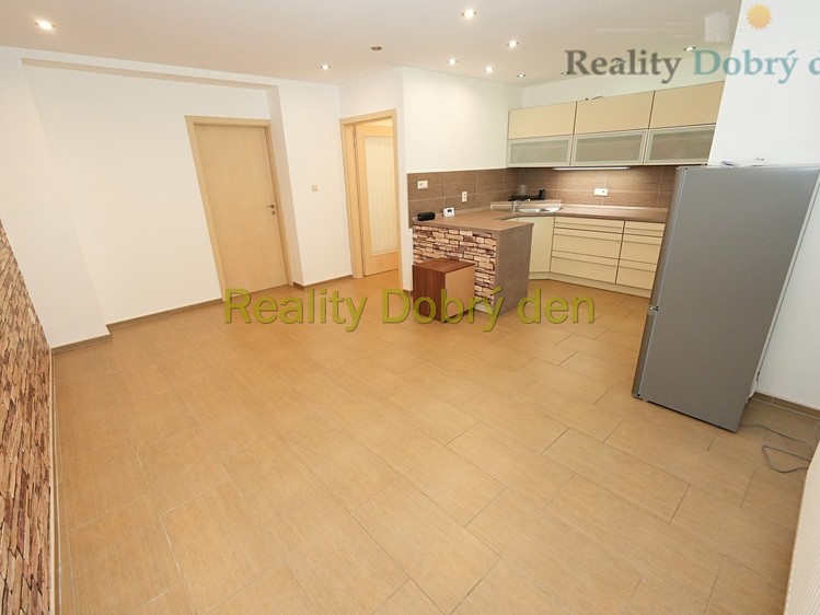 Pronájem bytu 2+kk 52 m² - foto 5