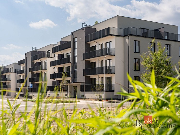 Pronájem bytu 1+kk 35 m² - foto 1