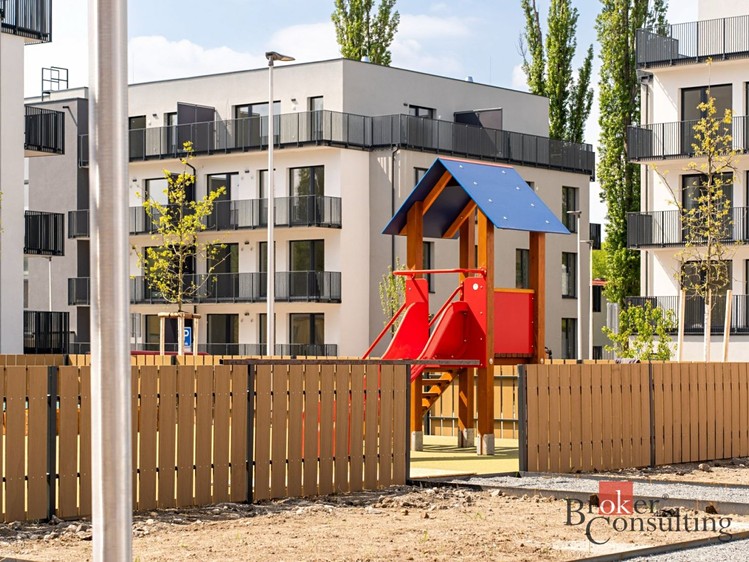 Pronájem bytu 1+kk 35 m² - foto 3