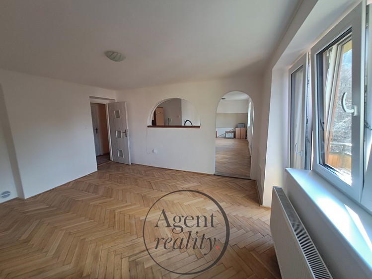 Pronájem bytu 3+1 71 m² - foto 6
