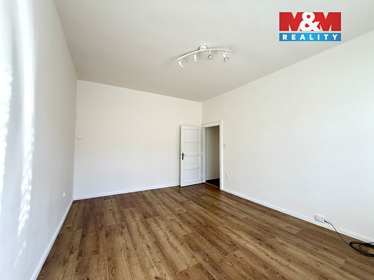 Pronájem bytu 1+1 40 m² - foto 6