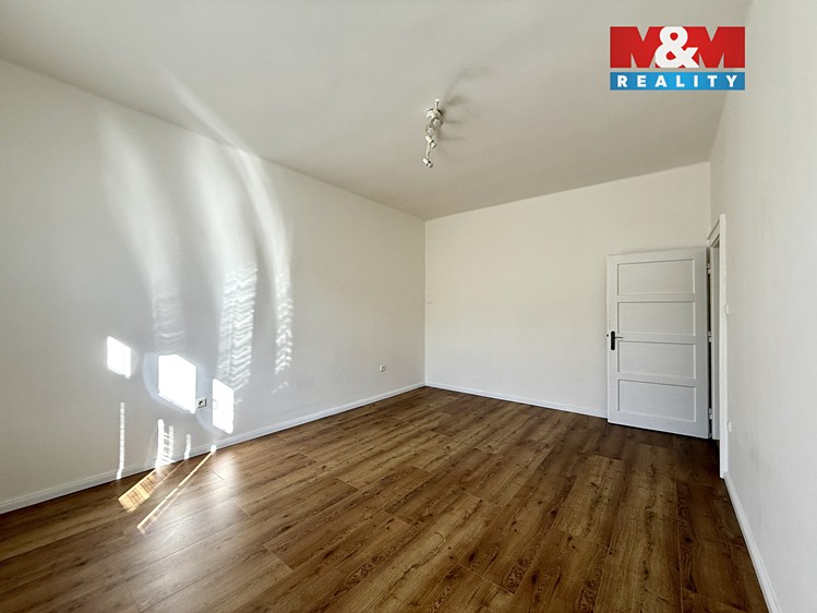 Pronájem bytu 1+1 40 m² - foto 5