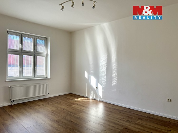 Pronájem bytu 1+1 40 m² - foto 7