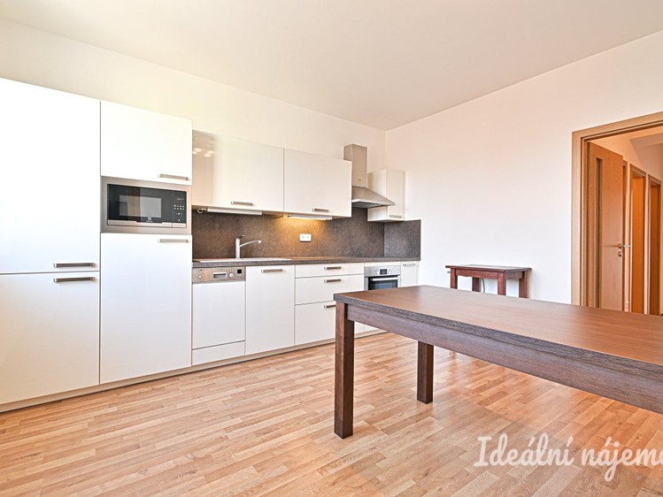 Pronájem bytu 2+1 63 m² - foto 1