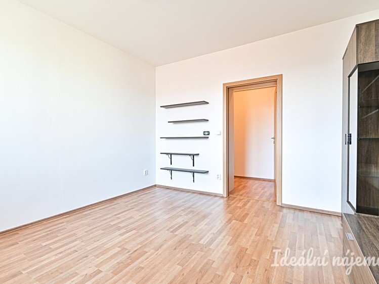 Pronájem bytu 2+1 63 m² - foto 5