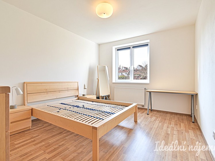 Pronájem bytu 2+1 63 m² - foto 8