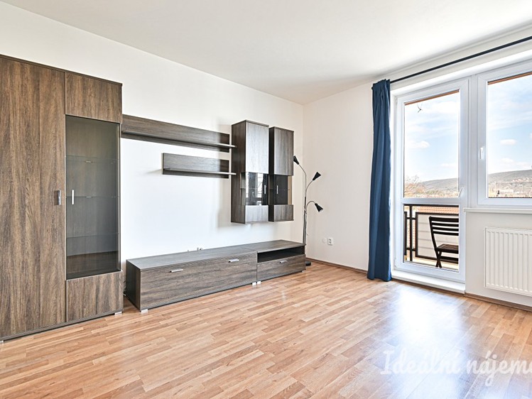 Pronájem bytu 2+1 63 m² - foto 6