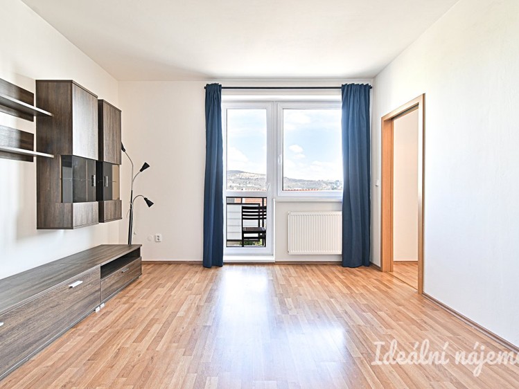 Pronájem bytu 2+1 63 m² - foto 7