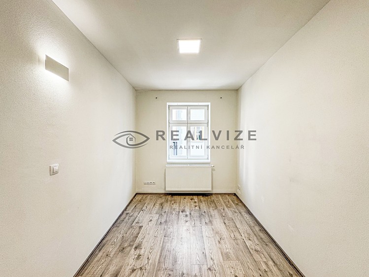 Pronájem bytu 1+kk 27 m² (Jednopodlažní) - foto 8