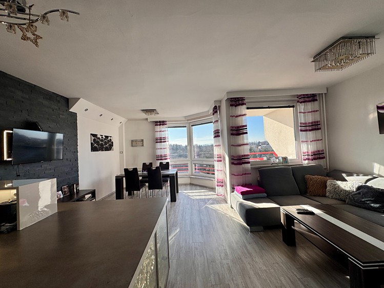 Pronájem bytu 3+kk 82 m² (Jednopodlažní) - foto 2