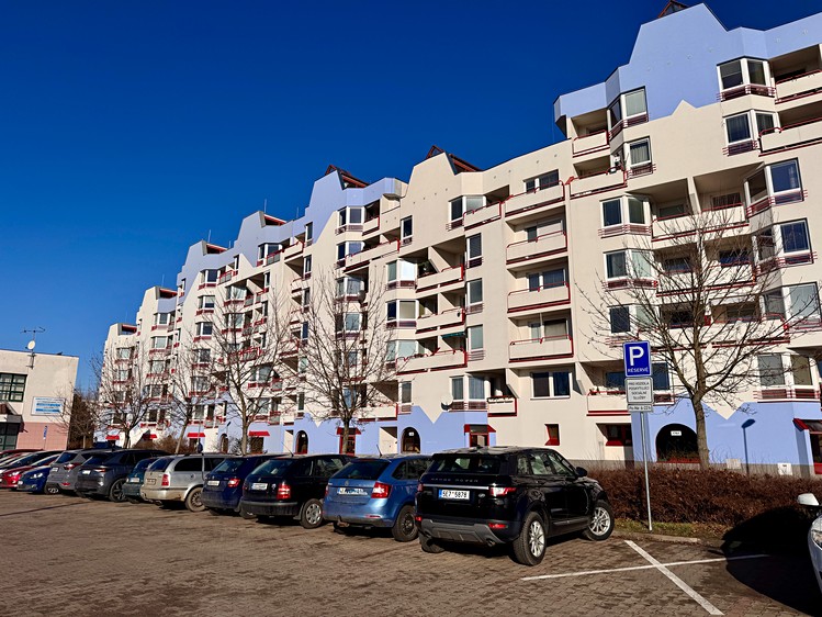 Pronájem bytu 3+kk 82 m² (Jednopodlažní) - foto 3