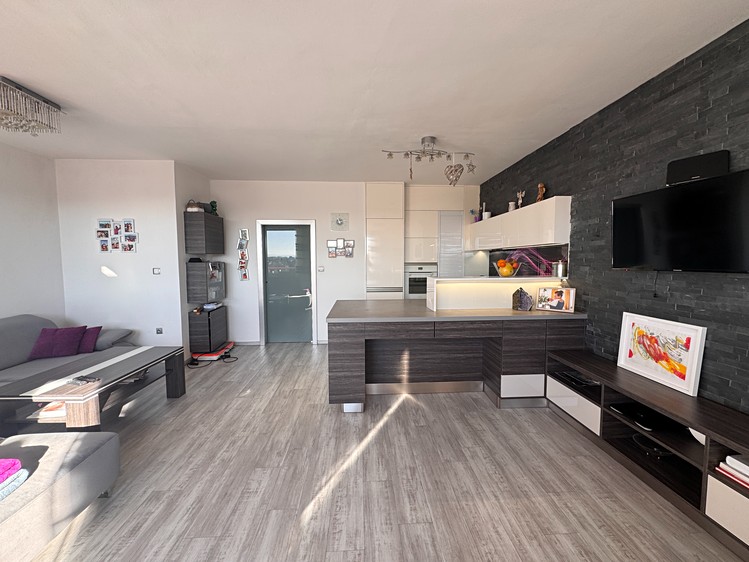 Pronájem bytu 3+kk 82 m² (Jednopodlažní) - foto 7