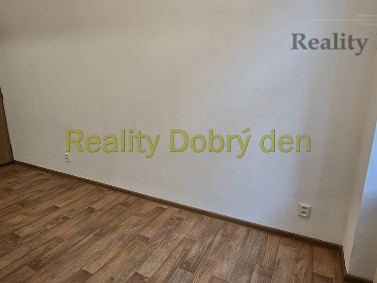 Pronájem bytu 1+1 42 m² - foto 8