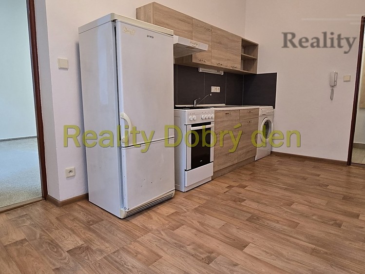 Pronájem bytu 1+1 42 m² - foto 5