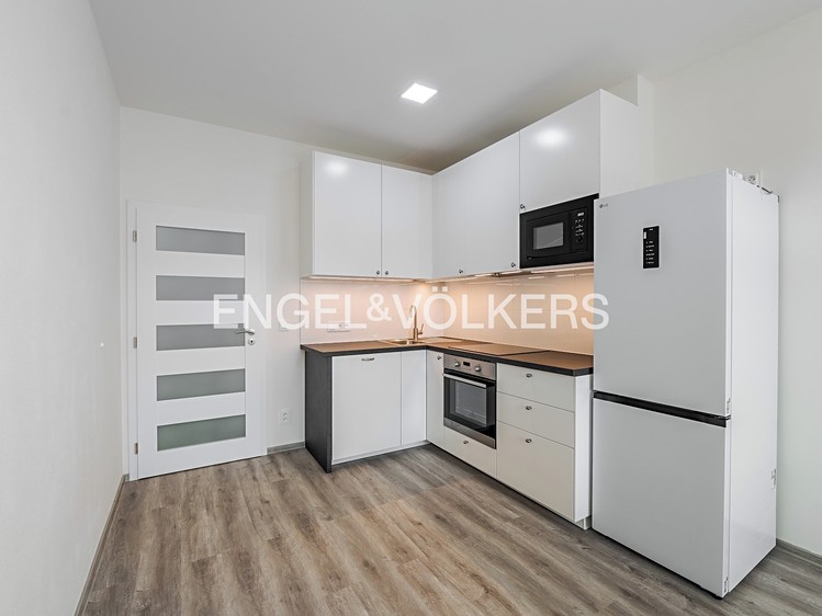 Pronájem bytu 2+kk 44 m² - foto 2