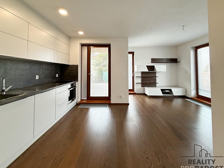 Pronájem bytu 2+kk 49 m² - foto 1