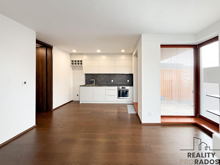 Pronájem bytu 2+kk 49 m² - foto 2