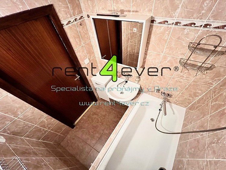 Pronájem bytu 3+kk 55 m² - foto 2