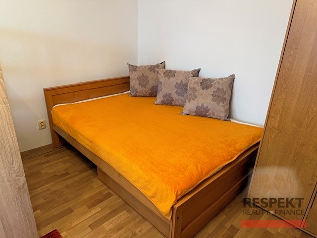 Pronájem bytu 1+1 42 m² - foto 4