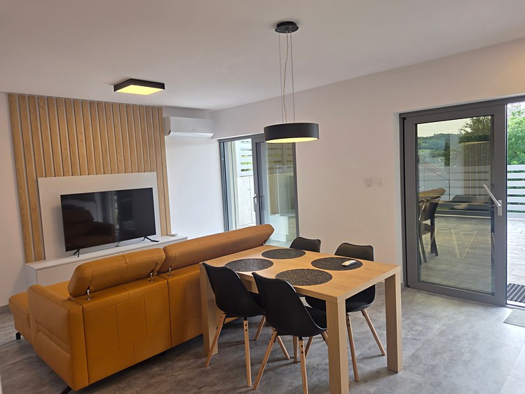 Pronájem bytu 3+kk 95 m² (Mezonet) - foto 4