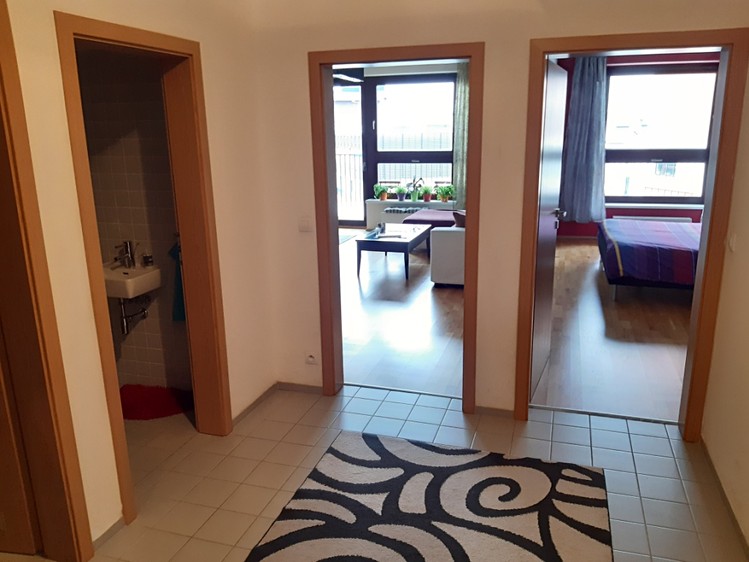 Pronájem bytu 2+kk 70 m² (Jednopodlažní) - foto 5