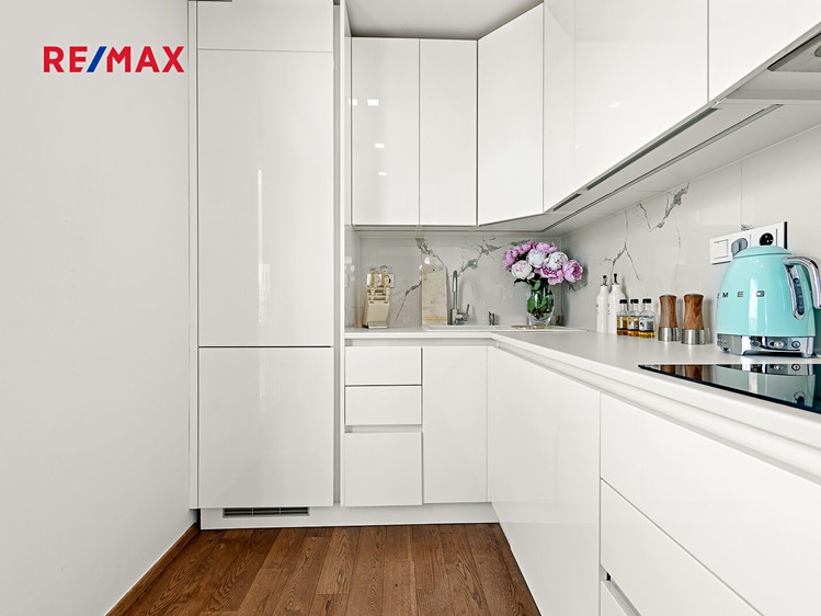 Pronájem bytu 2+kk 71 m² (Jednopodlažní) - foto 6