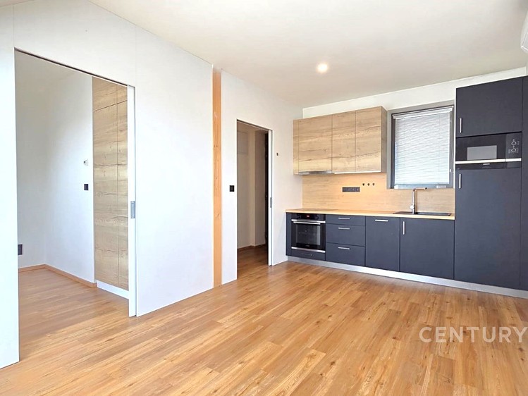 Pronájem bytu 2+kk 33 m² - foto 7