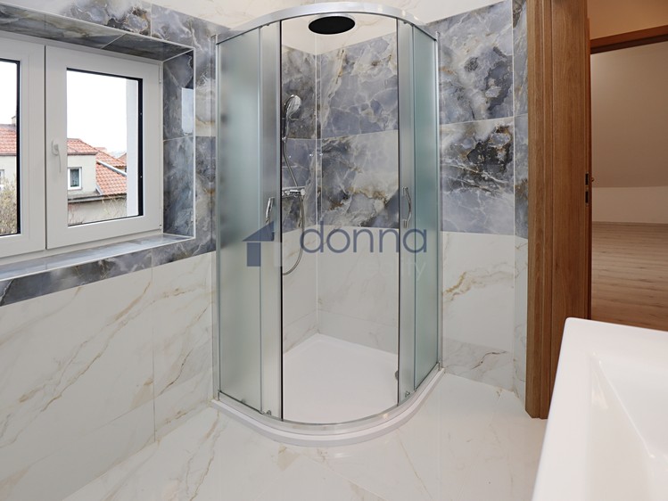 Pronájem bytu 4+kk 71 m² - foto 5