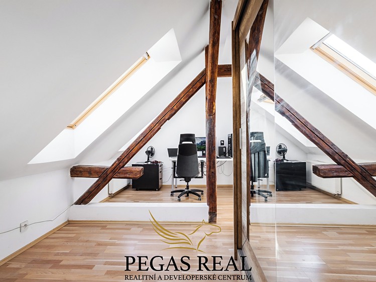 Pronájem bytu 2+kk 51 m² - foto 3
