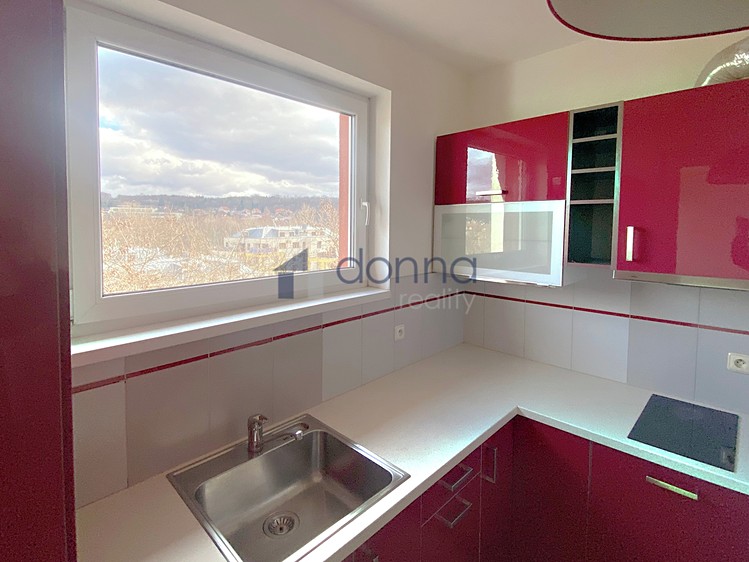 Pronájem bytu 2+1 35 m² - foto 5
