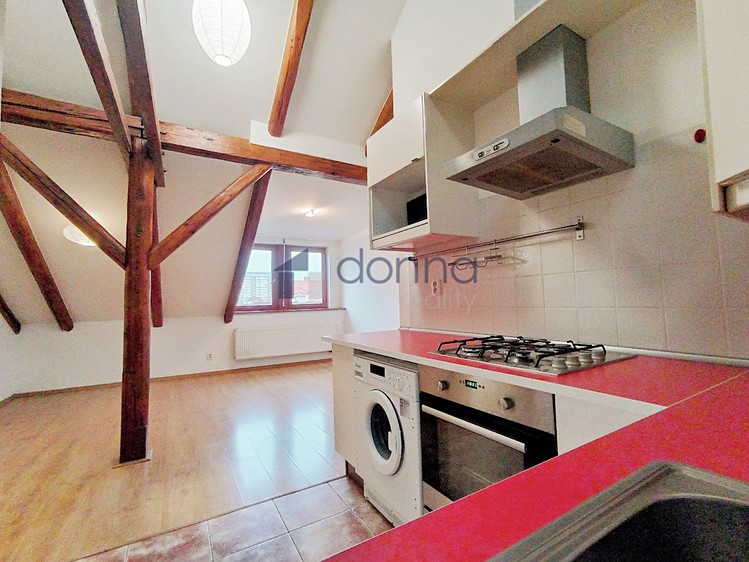 Pronájem bytu 2+kk 55 m² - foto 1