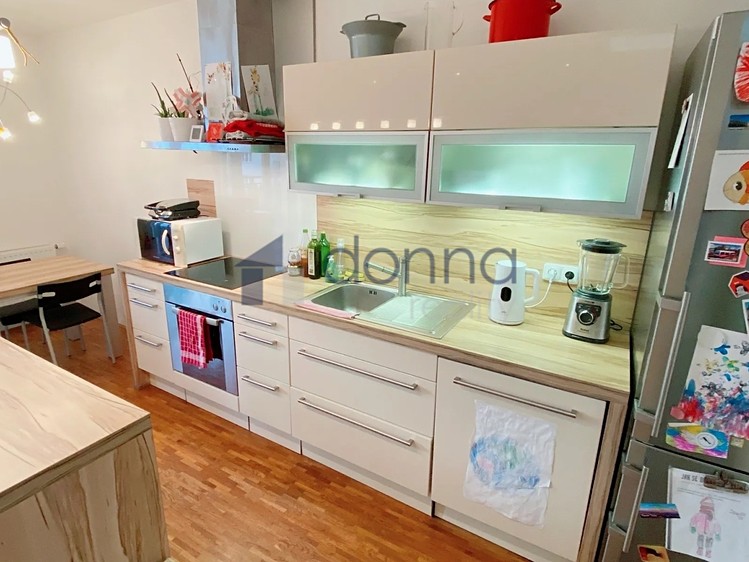Pronájem bytu 3+kk 82 m² (Podkrovní) - foto 4