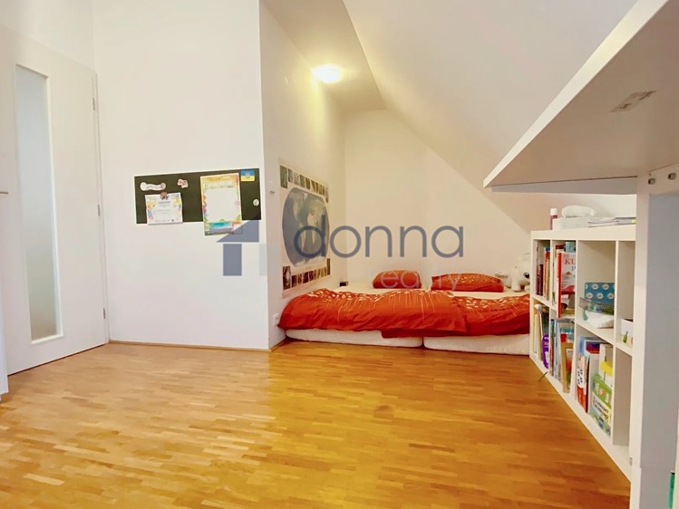 Pronájem bytu 3+kk 82 m² (Podkrovní) - foto 8
