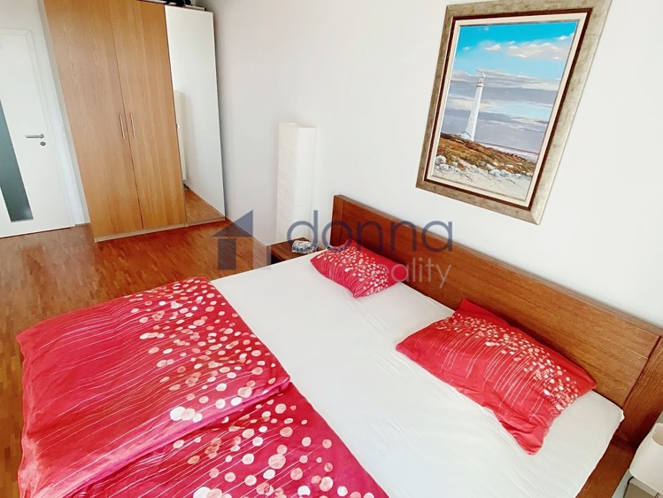 Pronájem bytu 3+kk 82 m² (Podkrovní) - foto 6