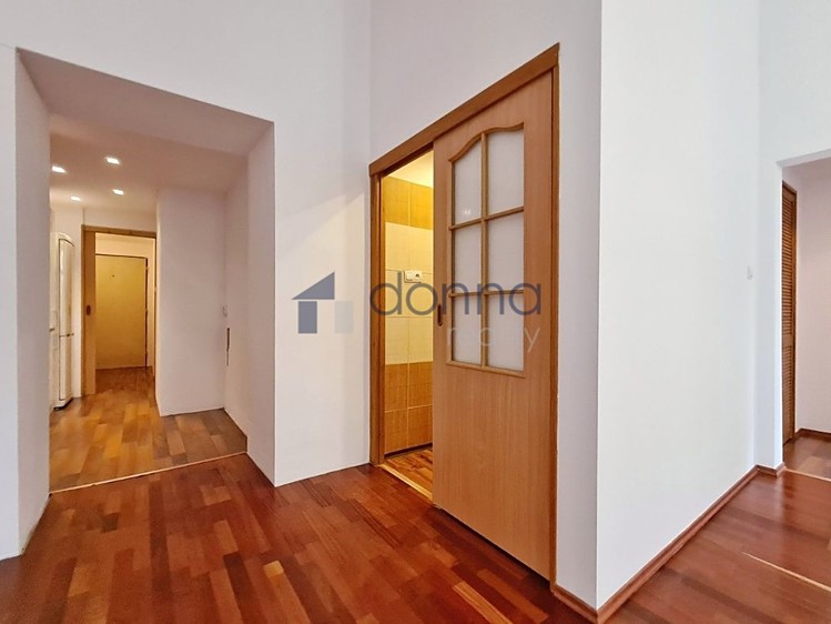 Pronájem bytu 3+kk 53 m² - foto 8