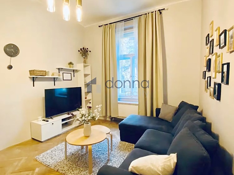 Pronájem bytu 2+kk 50 m² - foto 1