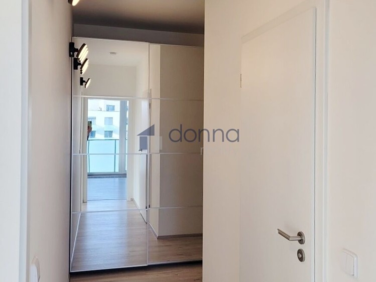 Pronájem bytu 2+kk 50 m² - foto 8
