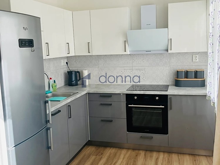 Pronájem bytu 3+kk 74 m² - foto 4