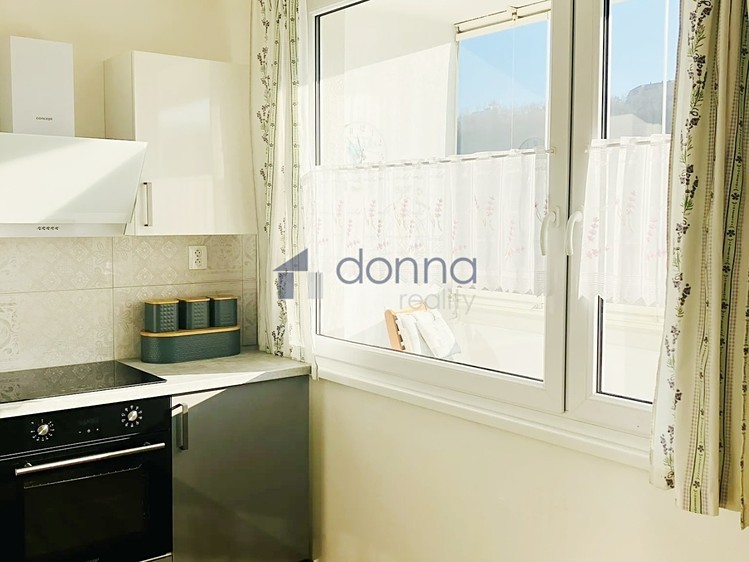 Pronájem bytu 3+kk 74 m² - foto 5