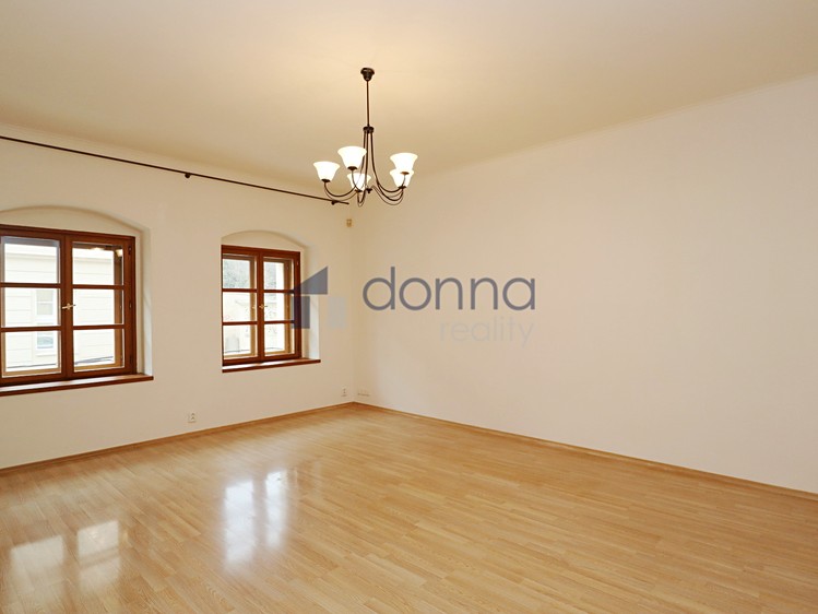 Pronájem bytu 2+1 75 m² - foto 4