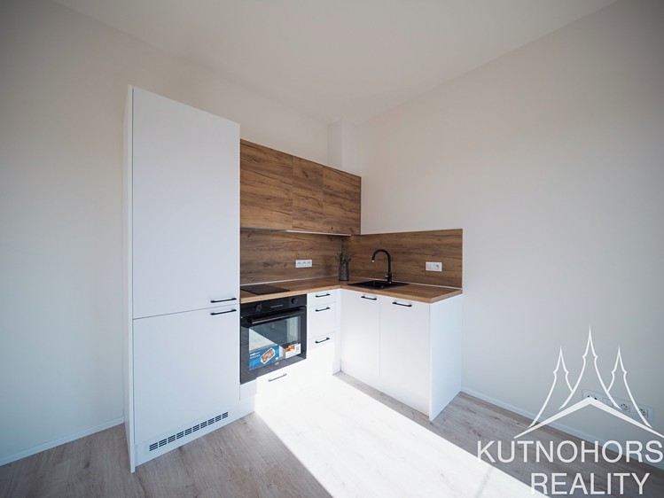 Pronájem bytu 1+kk 25 m² - foto 6